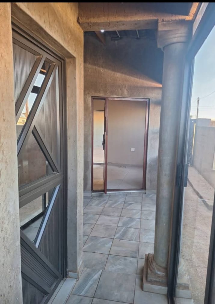 PROPERTY FOR SALE AT TSAKANE EXT 14