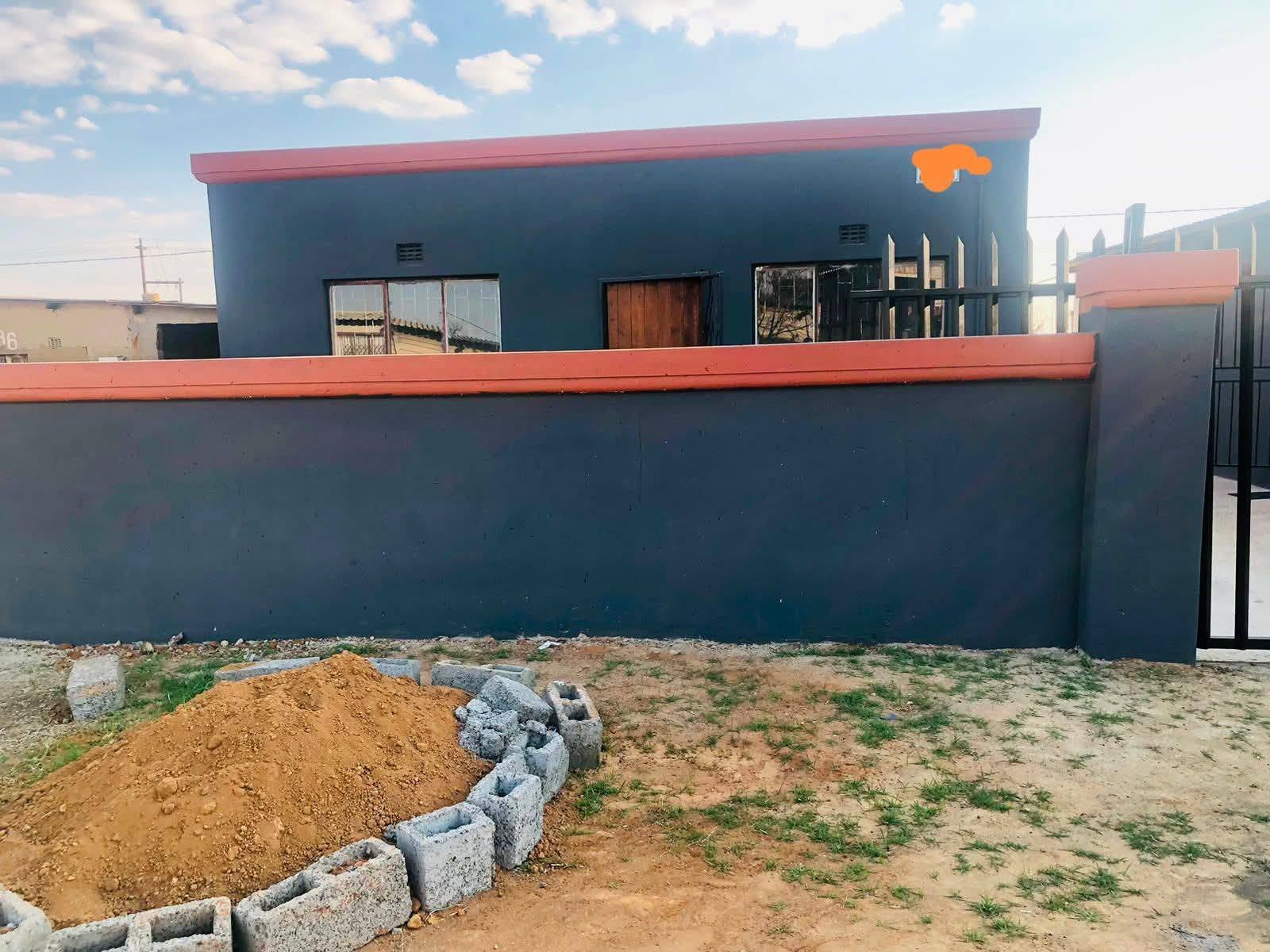 PROPERTY FOR SALE AT TSAKANE EXT 16