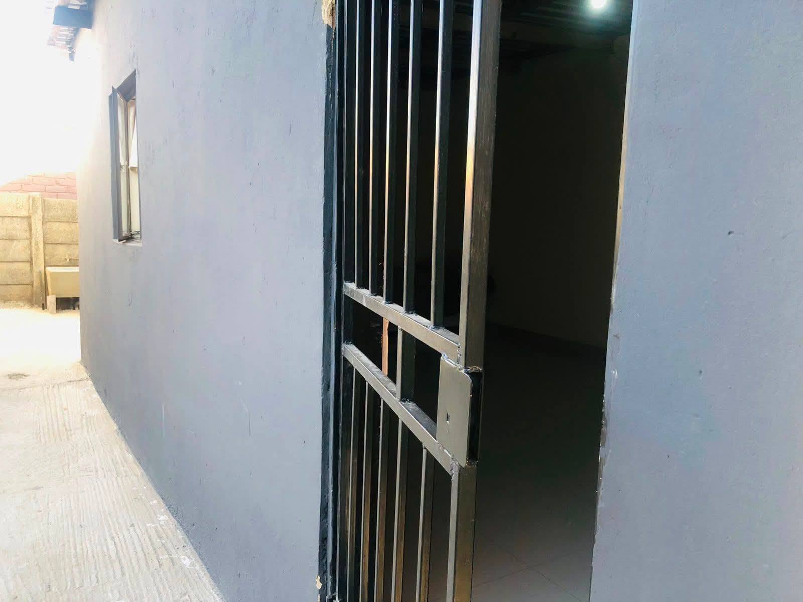 PROPERTY FOR SALE AT TSAKANE EXT 16