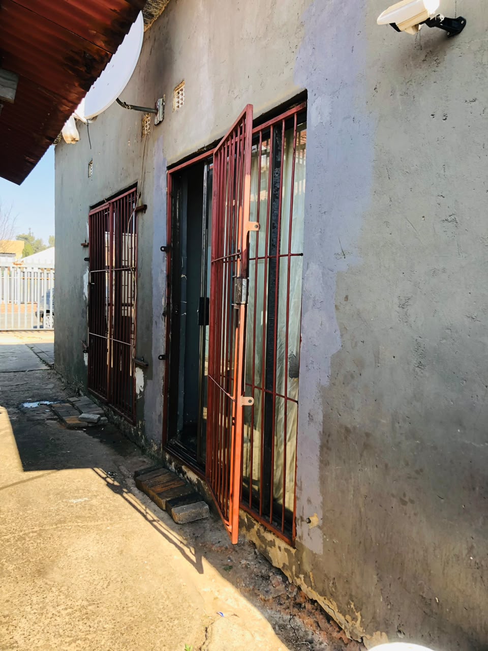PROPERTY FOR SALE AT SPRINGS