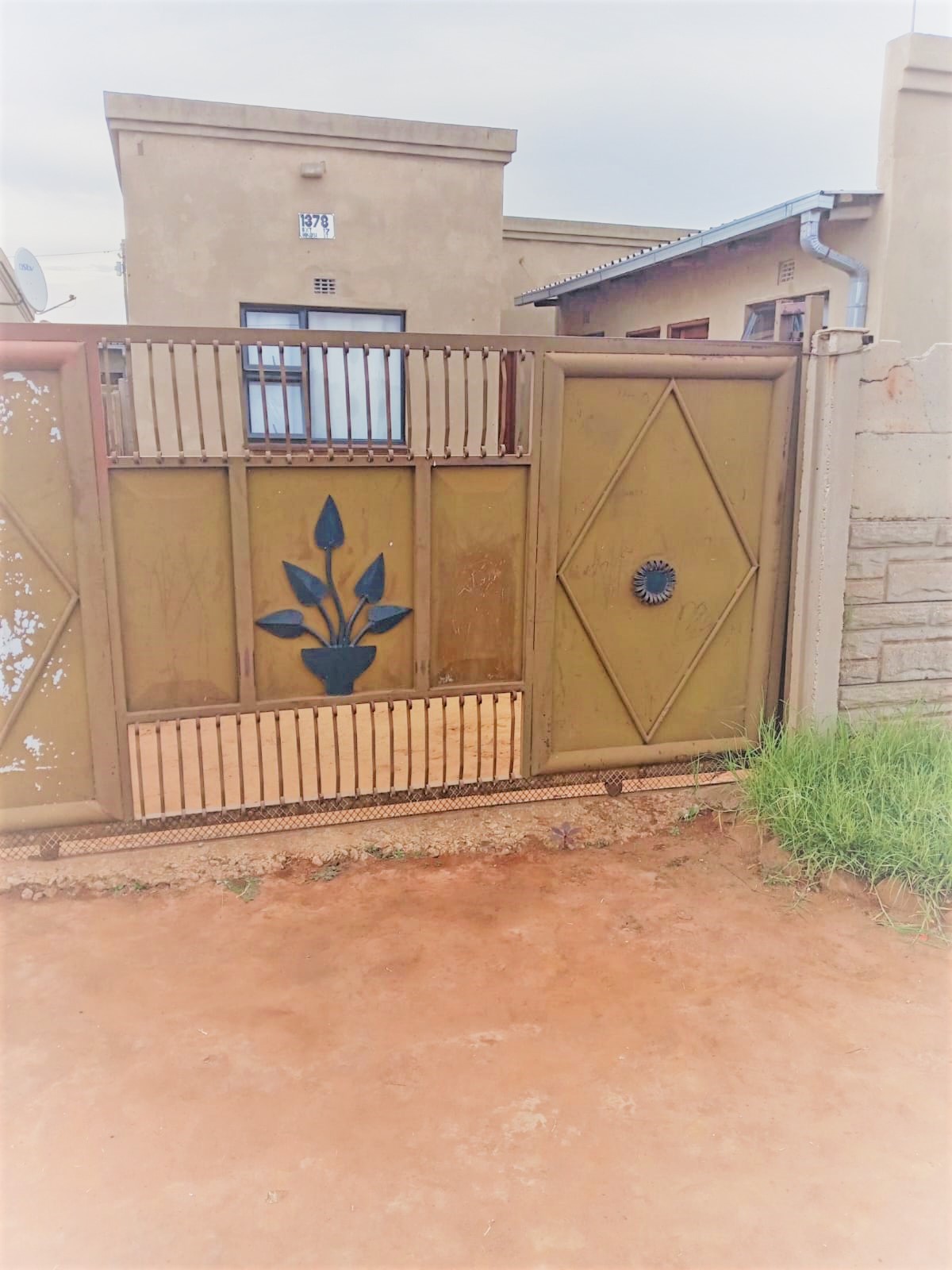 PROPERTY FOR SALE AT TSAKANE EXT 14