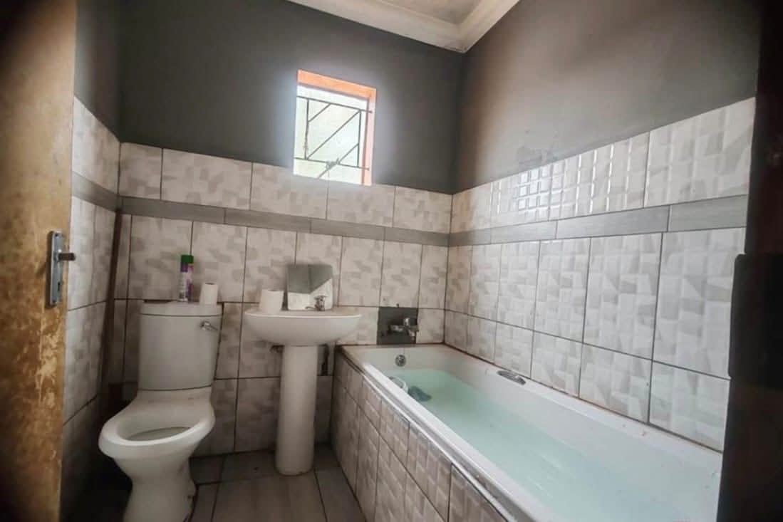 PROPERTY FOR SALE AT LANGAVILLE EXT 6