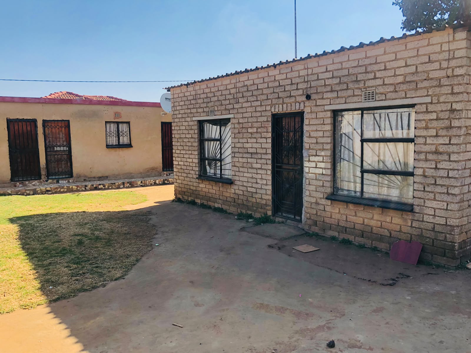 INVESTMENT PROPERTY FOR SALE AT TSAKANE EXT 18 NEAR JAMZA